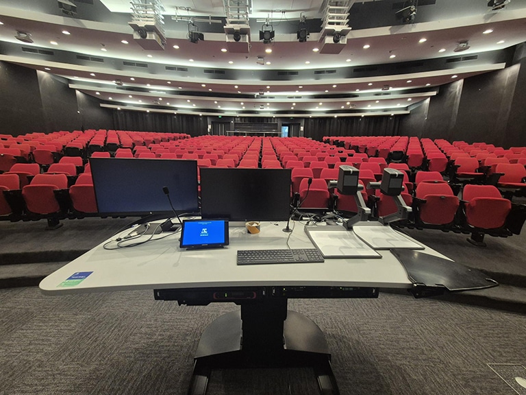 University of Melbourne (UoM)